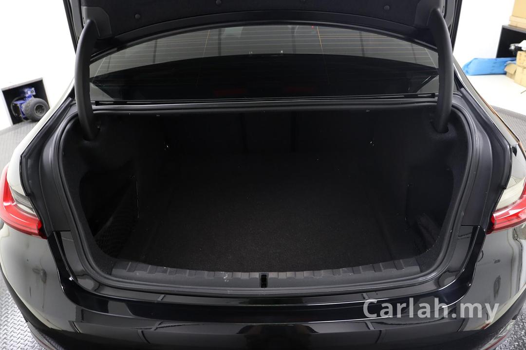 2021 BMW 320i Sport Sedan – BQK9910