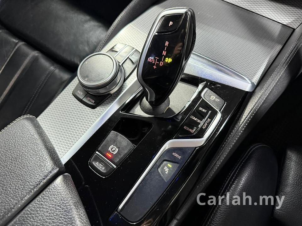 2019 BMW 530e M Sport Sedan