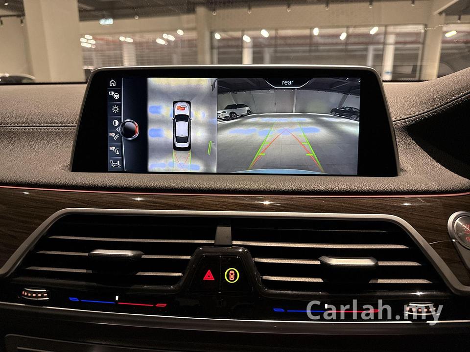 2016 BMW 730Li Sedan – VDU7 - Photo 10