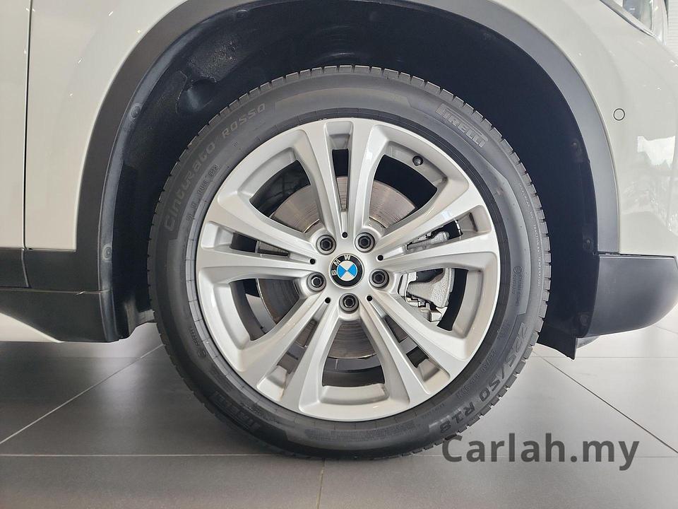 2017 BMW X1 sDrive20i SUV – VAR9928 - Photo 2