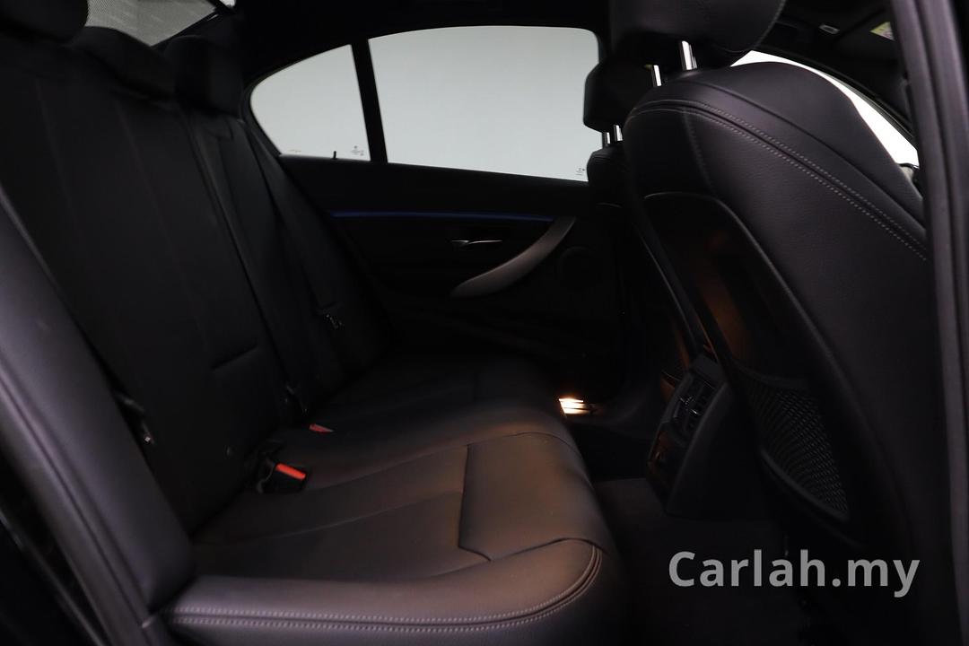 2017 BMW 330e M Sport Sedan – VRN9547