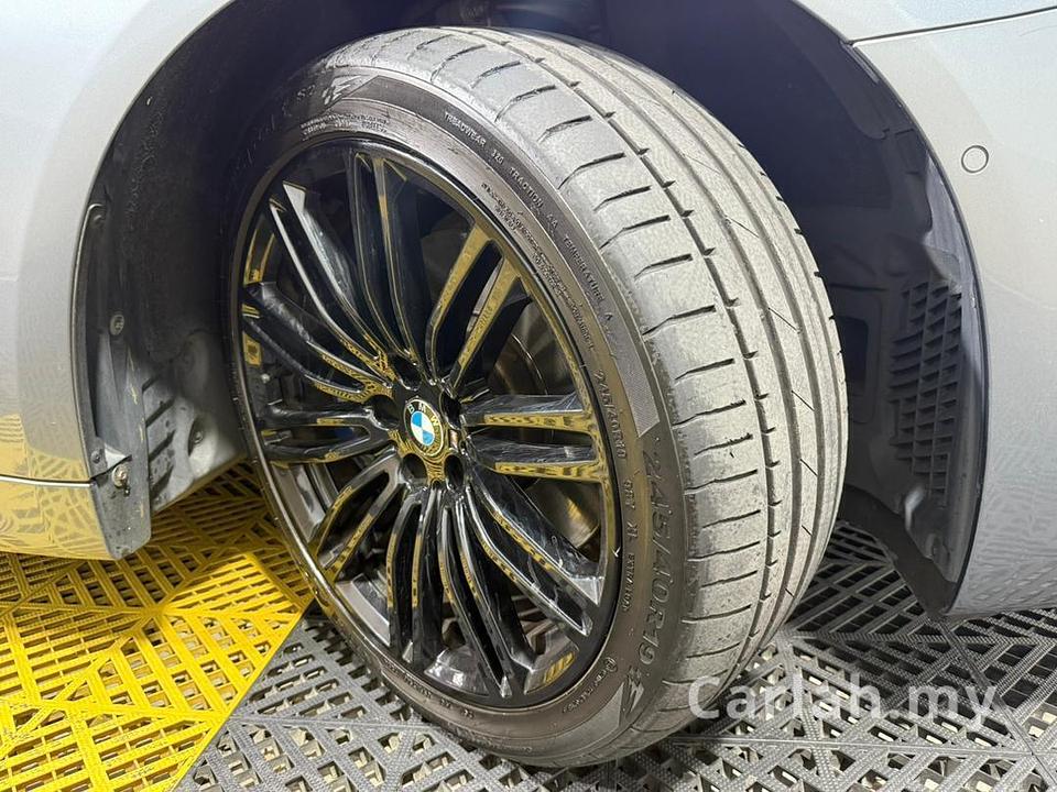 2019 BMW 530e M Sport Sedan