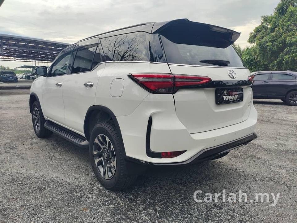 2024 Toyota Fortuner 2.8 VRZ SUV - Photo 4