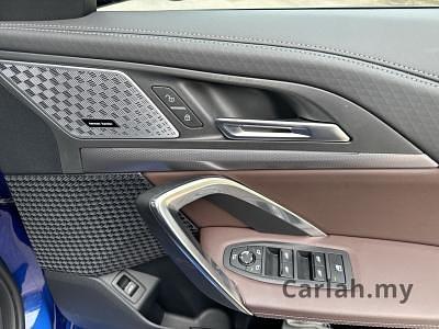 2025 BMW iX2 xDrive30 M Sport SUV – VQR2150 - Photo 13