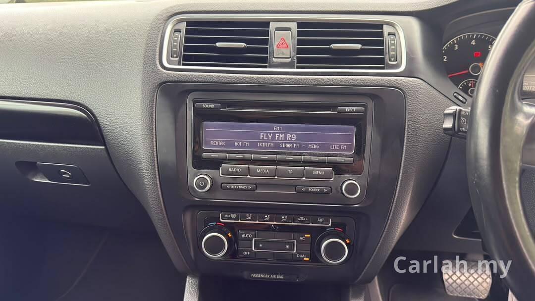 2011 Volkswagen Jetta 1.4 Sedan