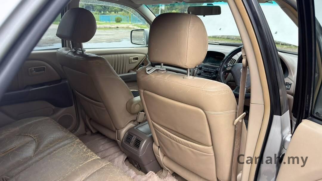 1998 Toyota Harrier 3.0 V6 SUV