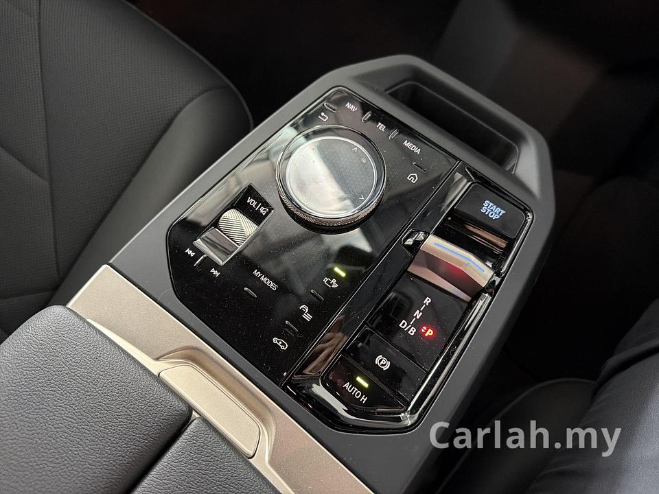 2024 BMW iX xDrive50 Sport SUV – VQM5727 - Photo 14