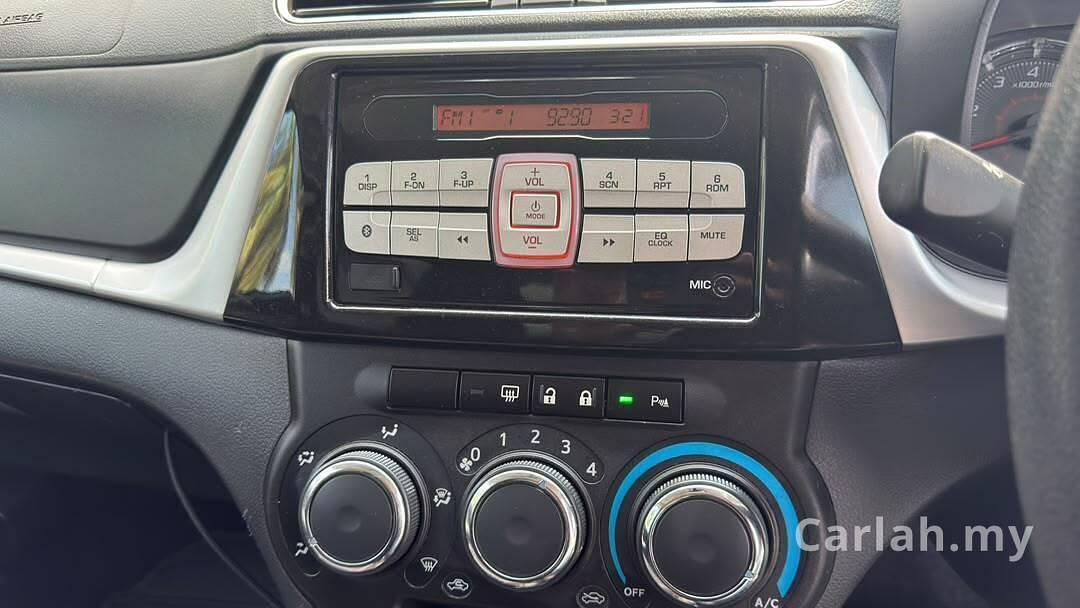 2022 Perodua Bezza 1.3 X Sedan