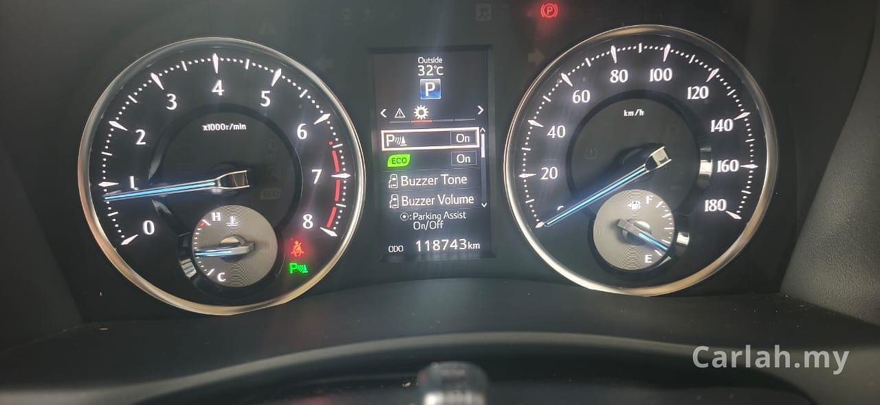 2017 Toyota Vellfire 2.5 Van - Photo 5