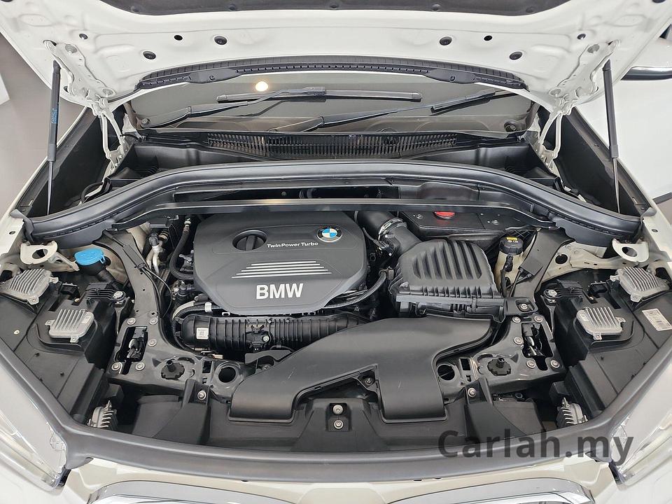 2017 BMW X1 sDrive20i SUV – VAR9928 - Photo 19