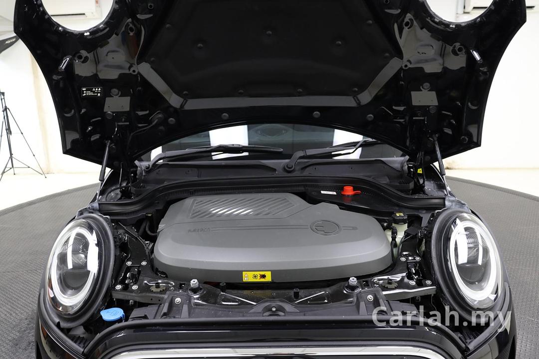 2022 MINI 3 Door Cooper SE Hatchback – VRJ4292