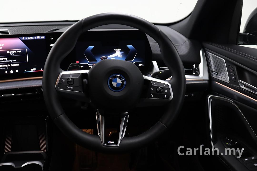2024 BMW iX2 xDrive30 M Sport SUV – VNM3826 - Photo 10
