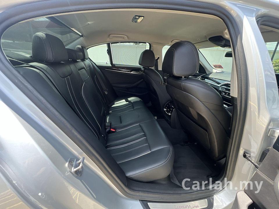 2019 BMW 520i Luxury Sedan – VFD2929