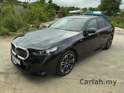 2025 BMW 520i M Sport Sedan – APK6326 - Photo 4