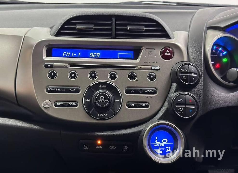 2013 Honda Jazz 1.3 Hybrid Hatchback