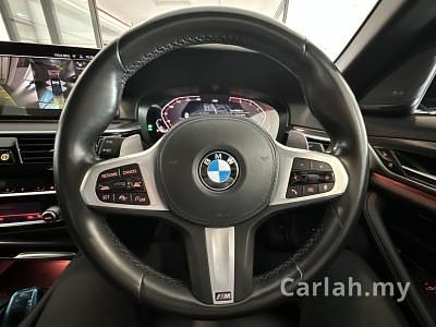 2021 BMW 530i M Sport Sedan – SWM7821