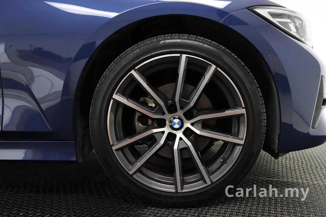2020 BMW 320i Sport Sedan – BQD6700 - Photo 4