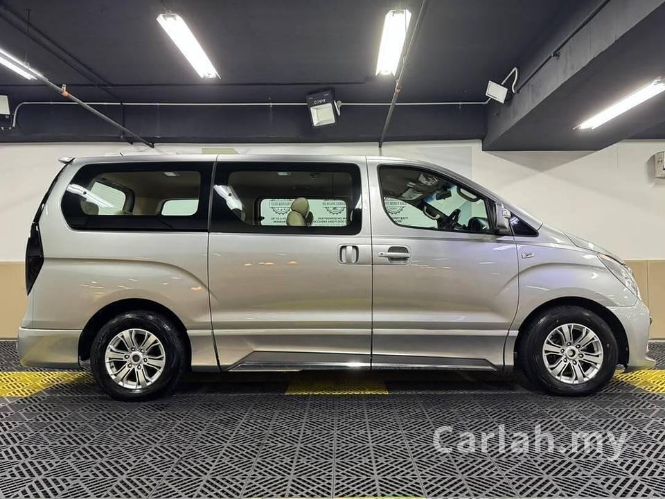2017 Hyundai Grand Starex 2.5 CRDi VGT Van