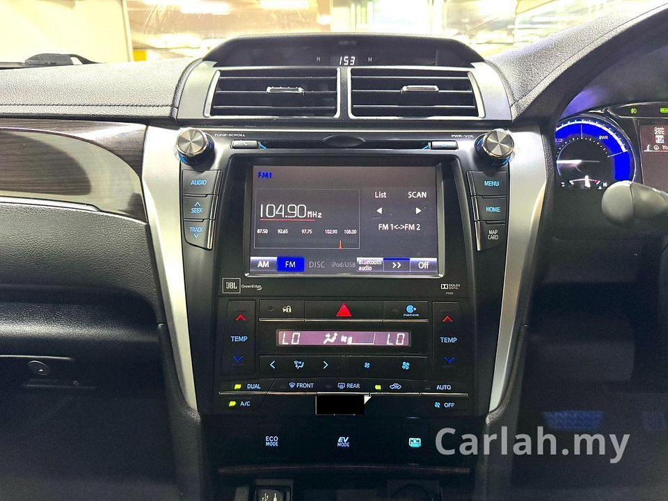 2017 Toyota CAMRY HYBRID 2.5 LUXURY Sedan