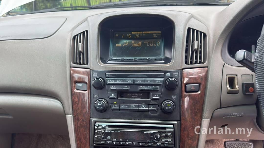 1998 Toyota Harrier 3.0 V6 SUV