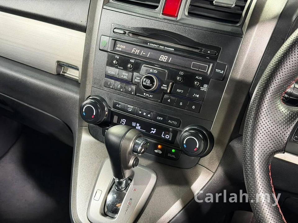 2010 Honda CR-V 2.0L I-VTEC SUV - Photo 10