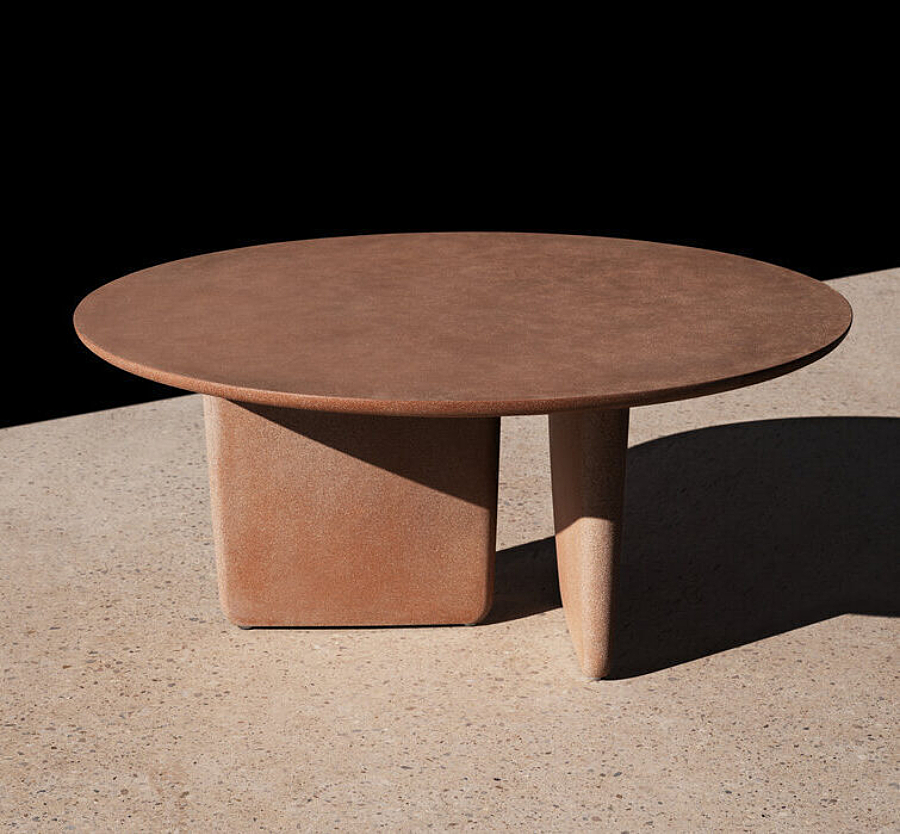 Gallery 0 53157 outdoor table Tobi Ishi Outdoor 23 A 01 1