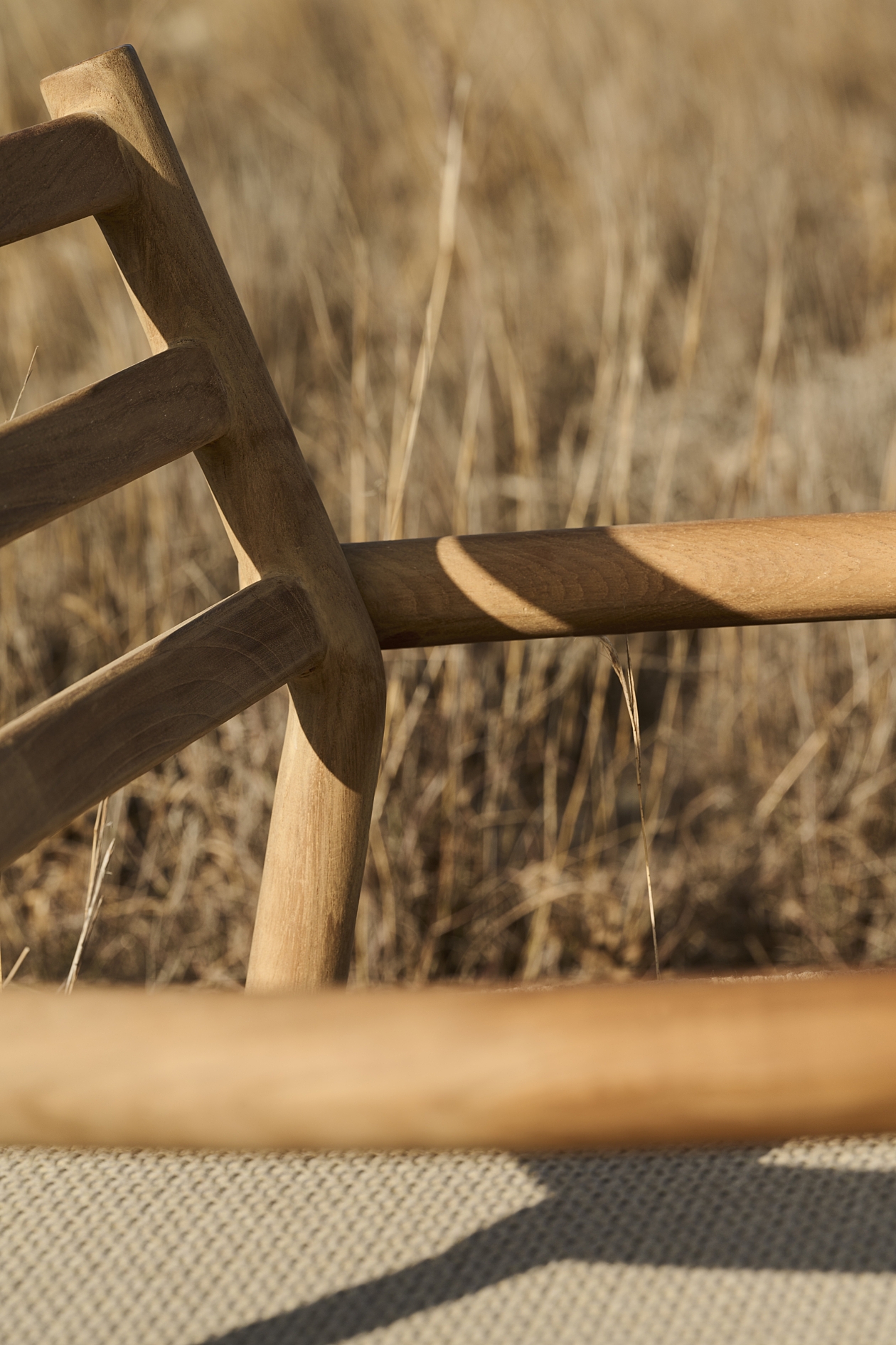 Tribu - detail teak - outdoor furniture - ukiyo collectie