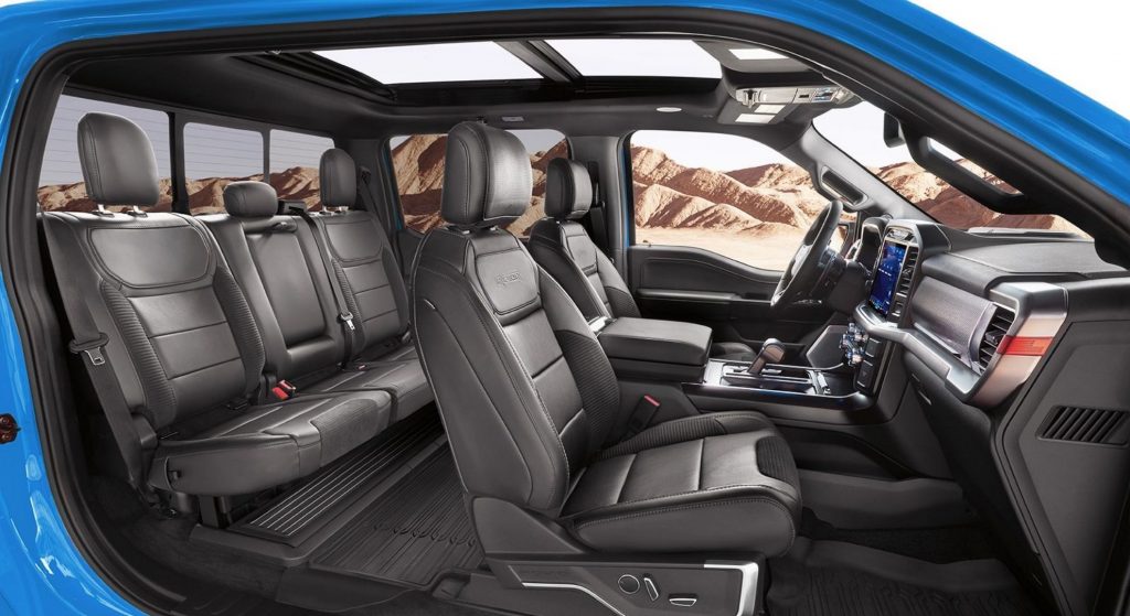 Interior de la Ford F-150 Raptor.