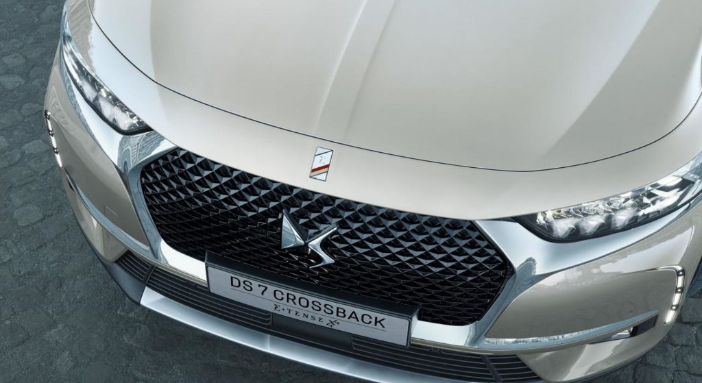 Vista cenital del frontal del DS7 Crossback E-Tense