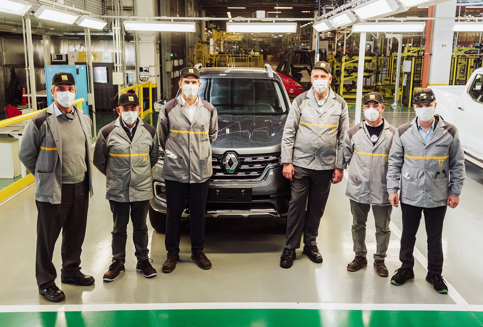 El vicepresidente ejecutivo Industrial del Grupo Renault de visita en la planta de Santa Isabel.