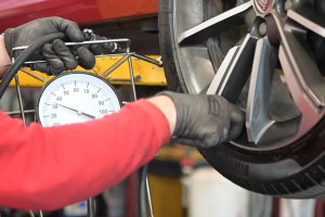 Control de neumáticos una clave para mantener un auto en buen estado