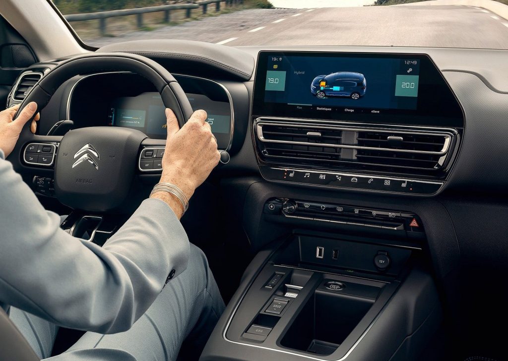 Vista de la pantalla en el interior del nuevo Citroën C5 Aircross.