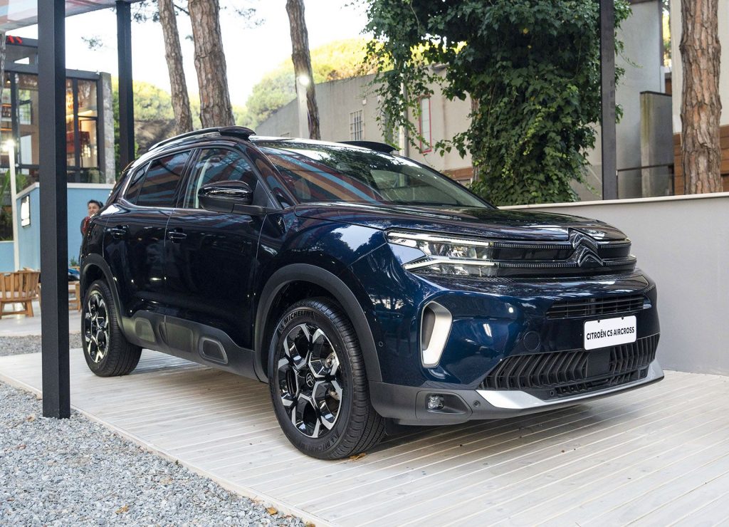 Perfil derecho del nuevo Citroën C5 Aircross.