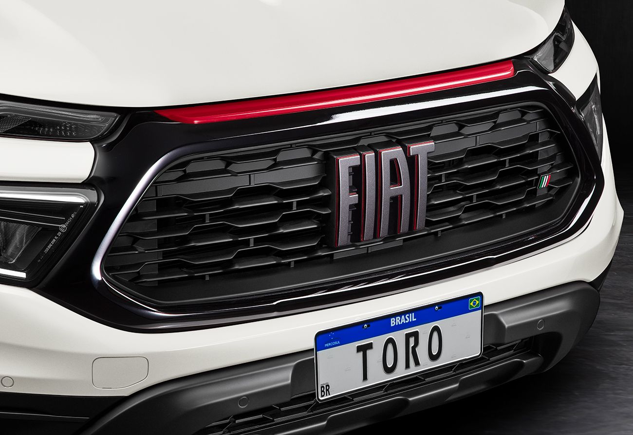 parrilla de la fiat toro