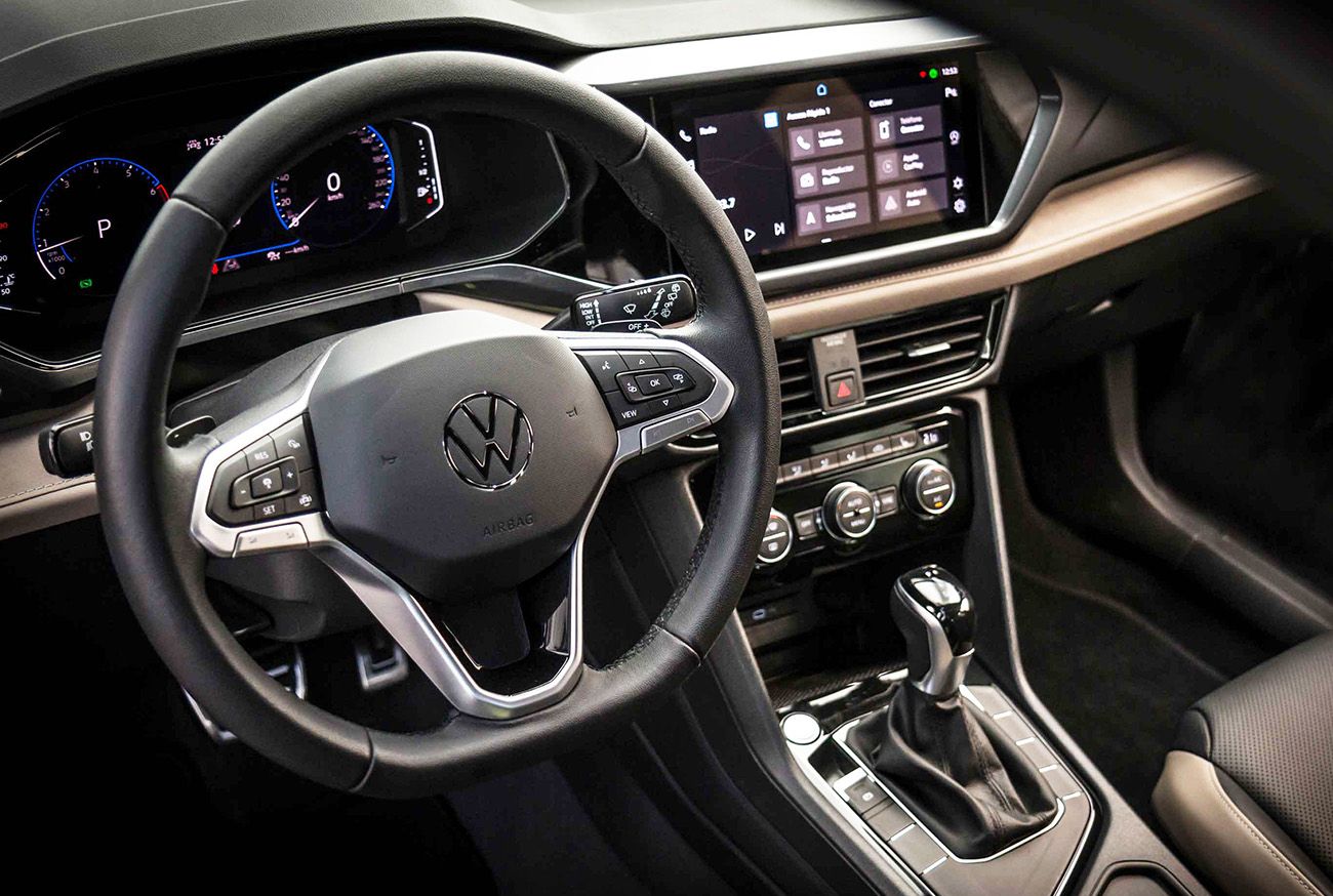 interior del Volkswagen Taos, uno de los suvs mas vendidos en el pais