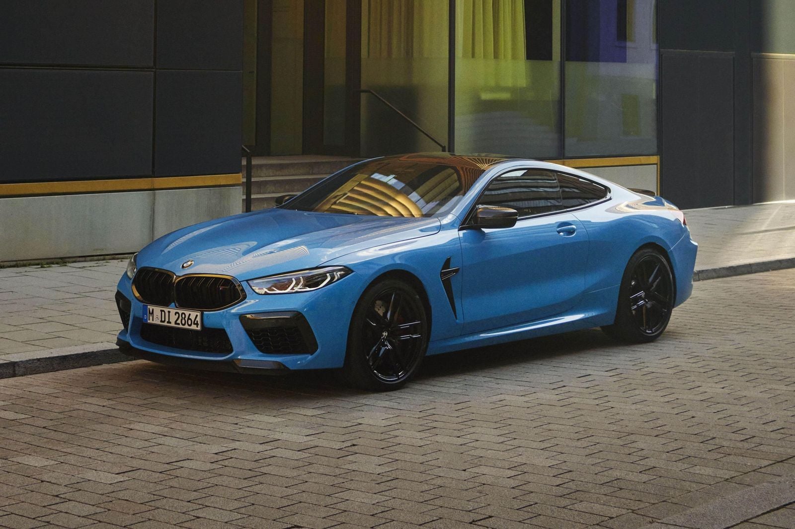 BMW M8 - Image 3