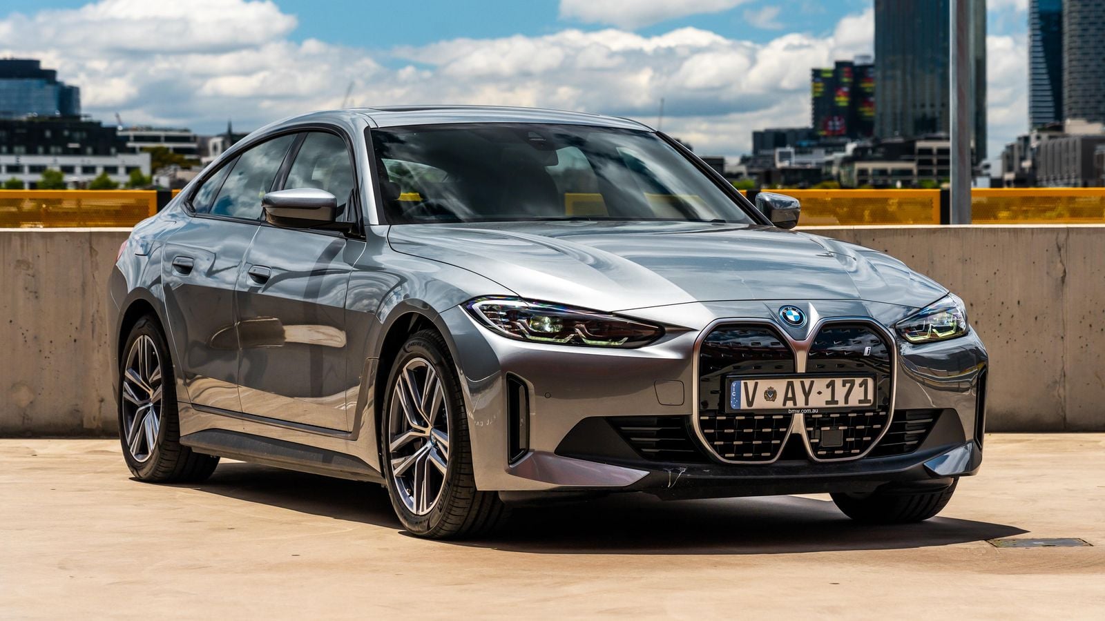 BMW i4 - Image 4
