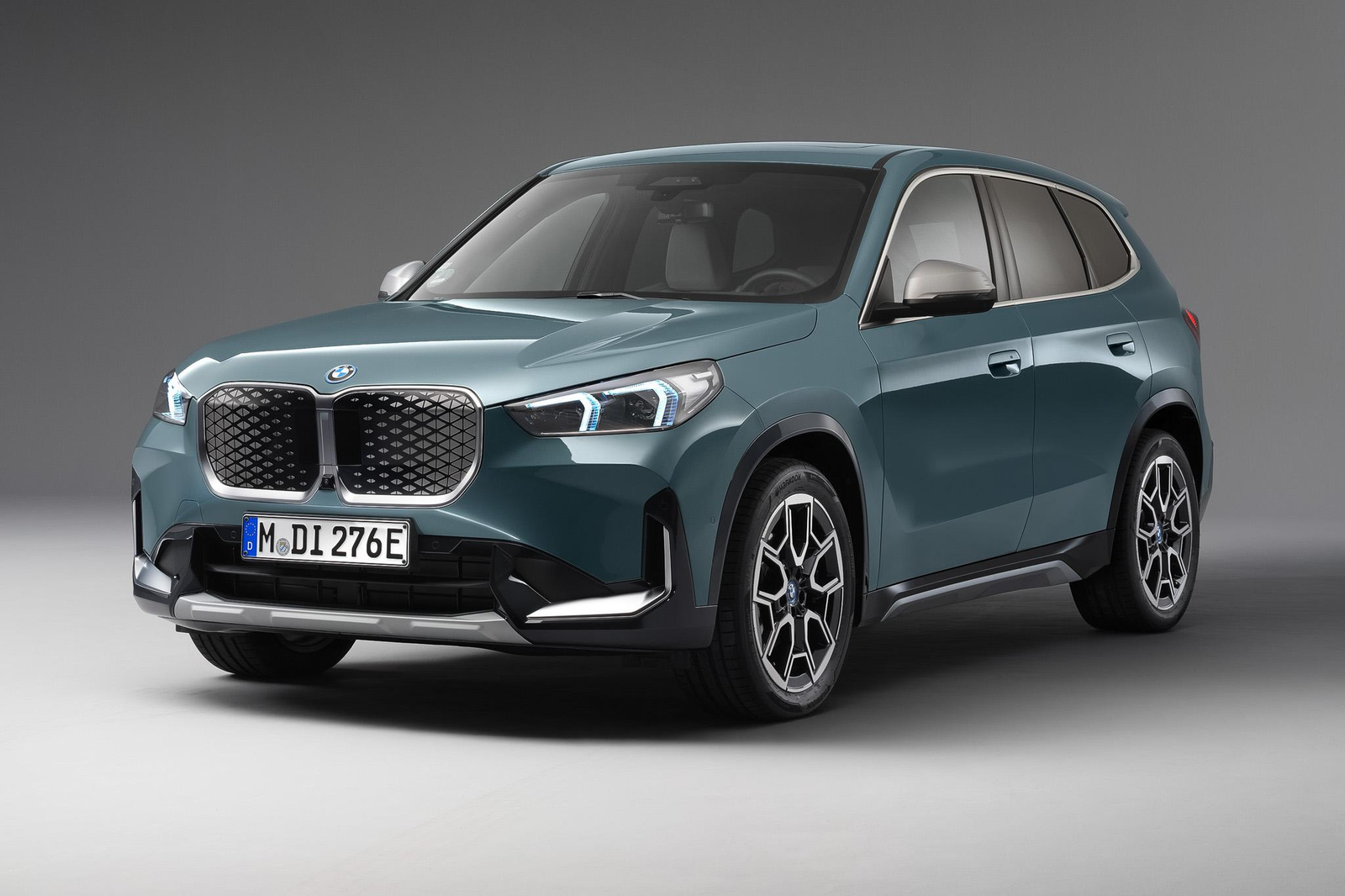 BMW iX1 - Image 2