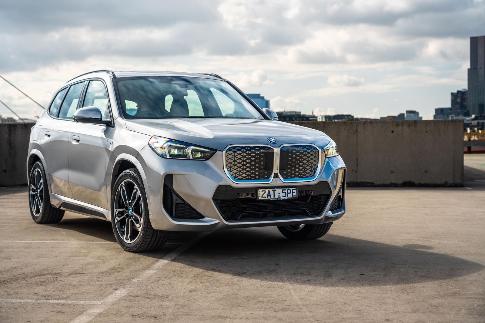 BMW iX1 - Image 5