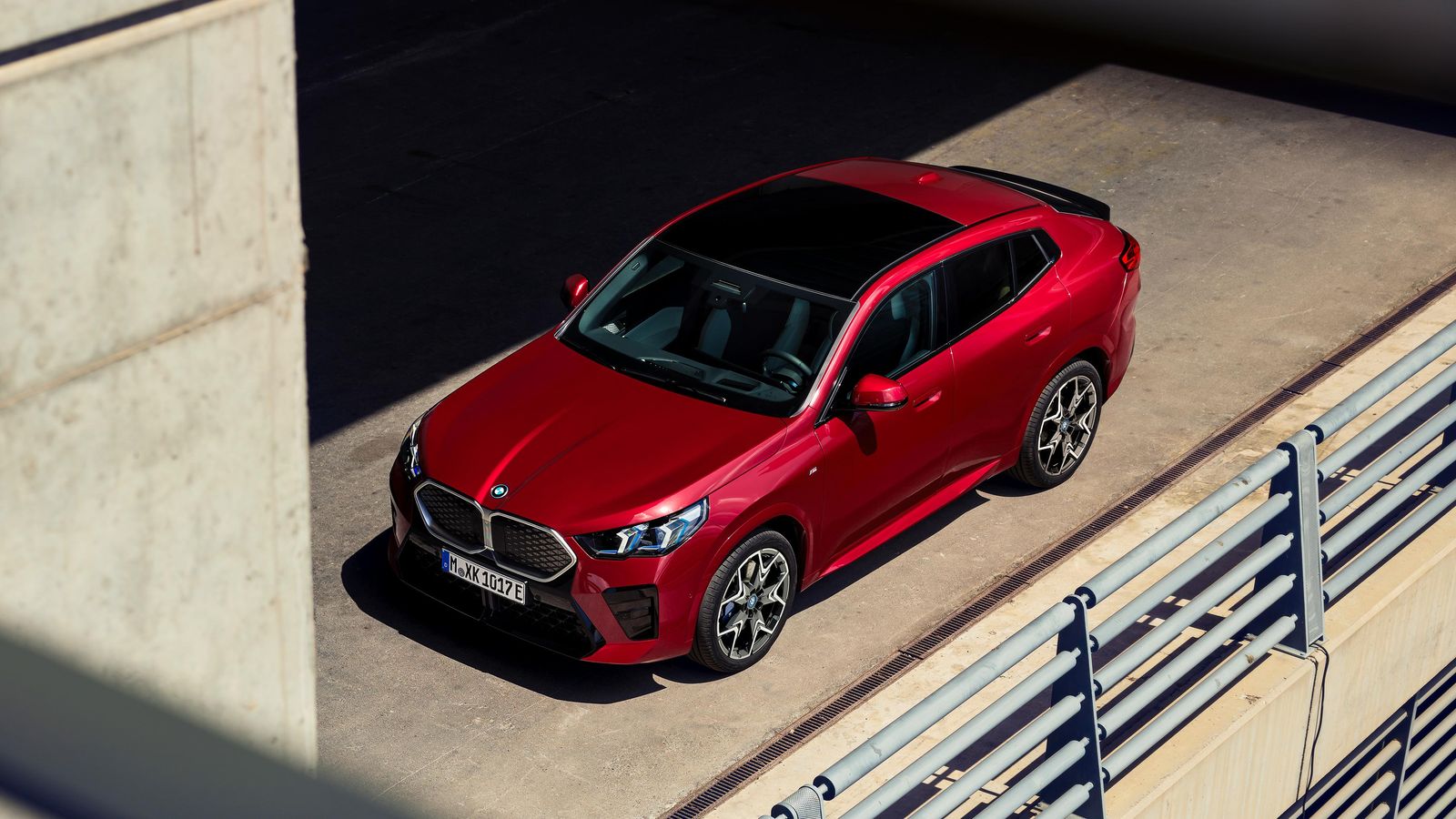 BMW iX2 - Image 2