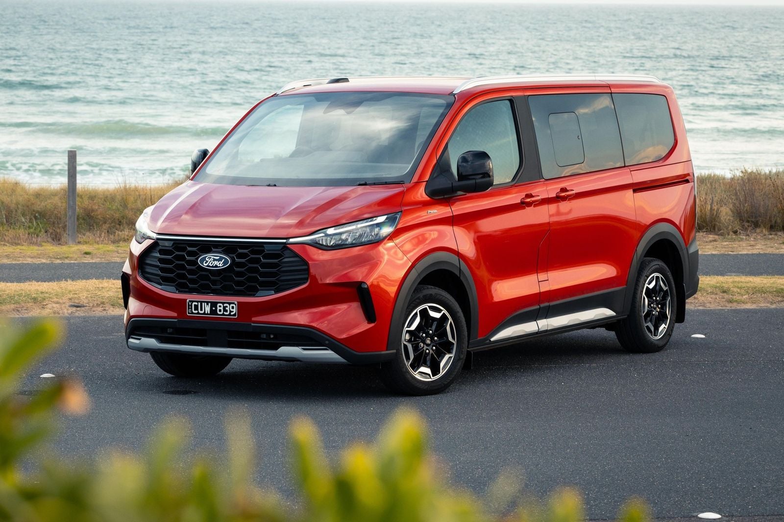 Ford Tourneo Custom - Image 2