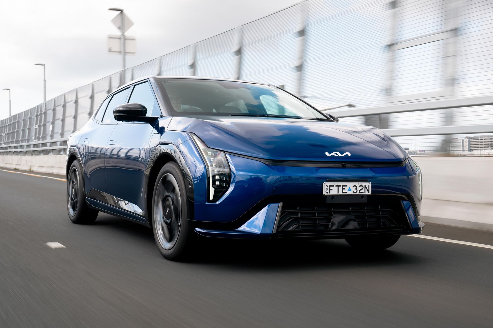 Kia EV4 - Image 3