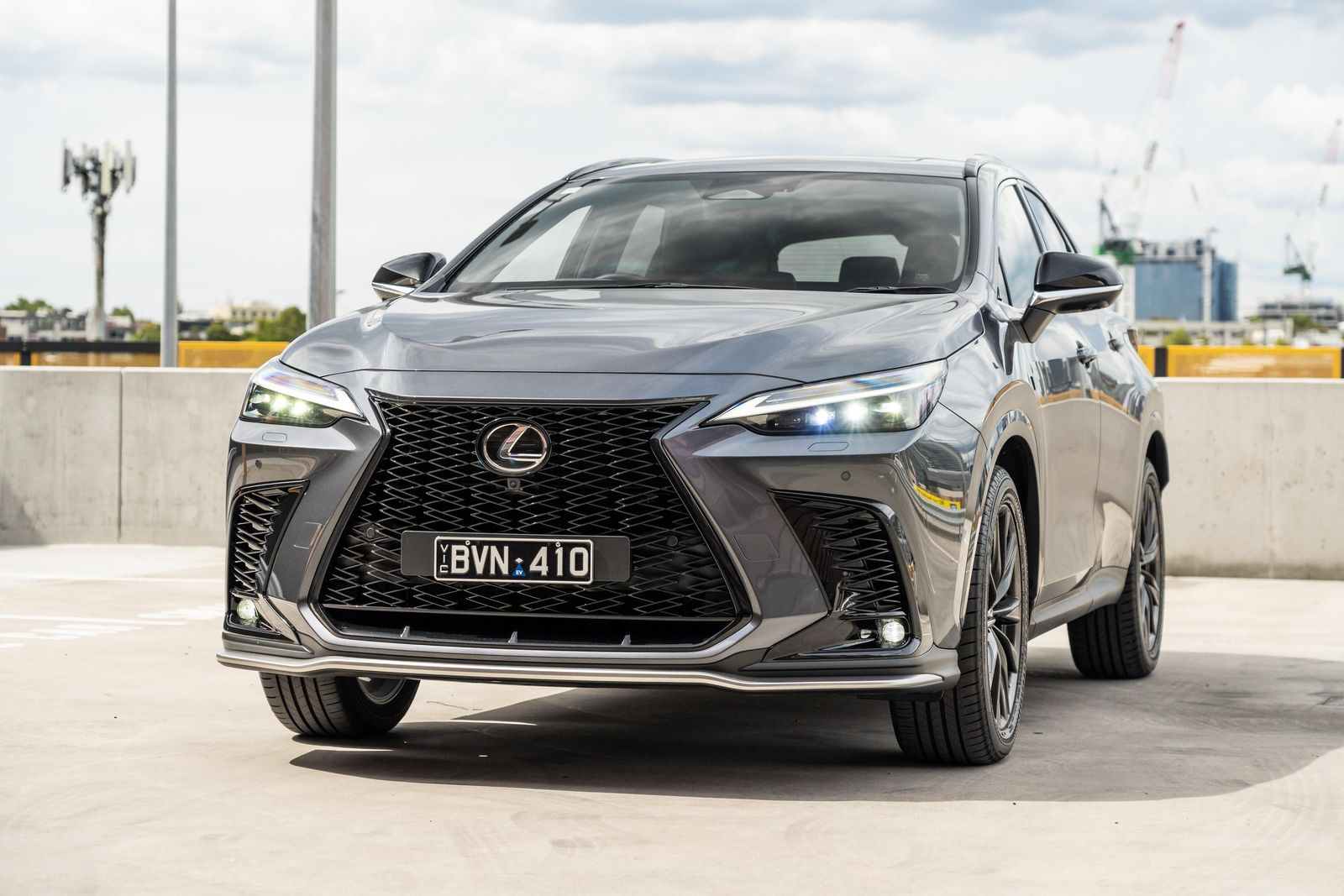Lexus NX 450h+ - Image 3