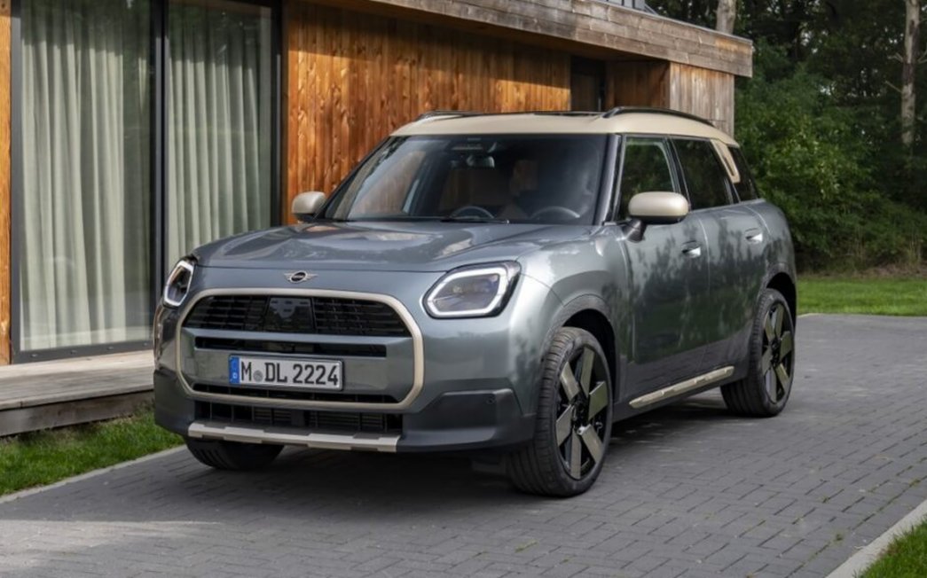 Mini Countryman - Image 2