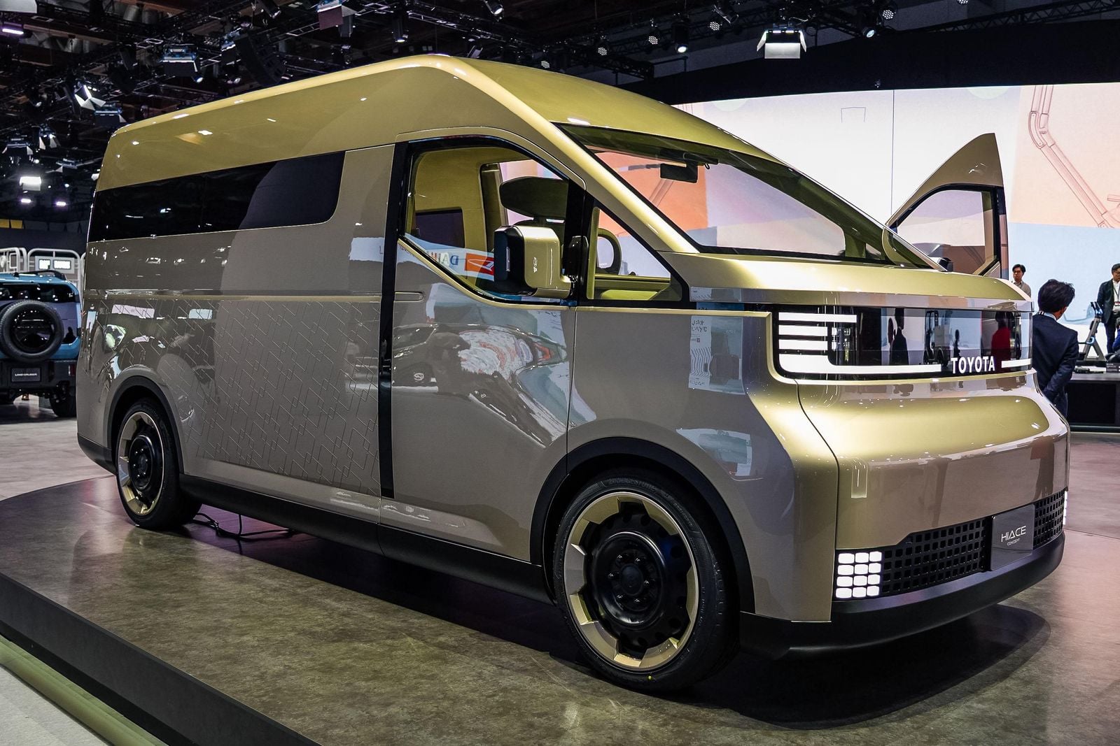 Toyota HiAce - Image 5