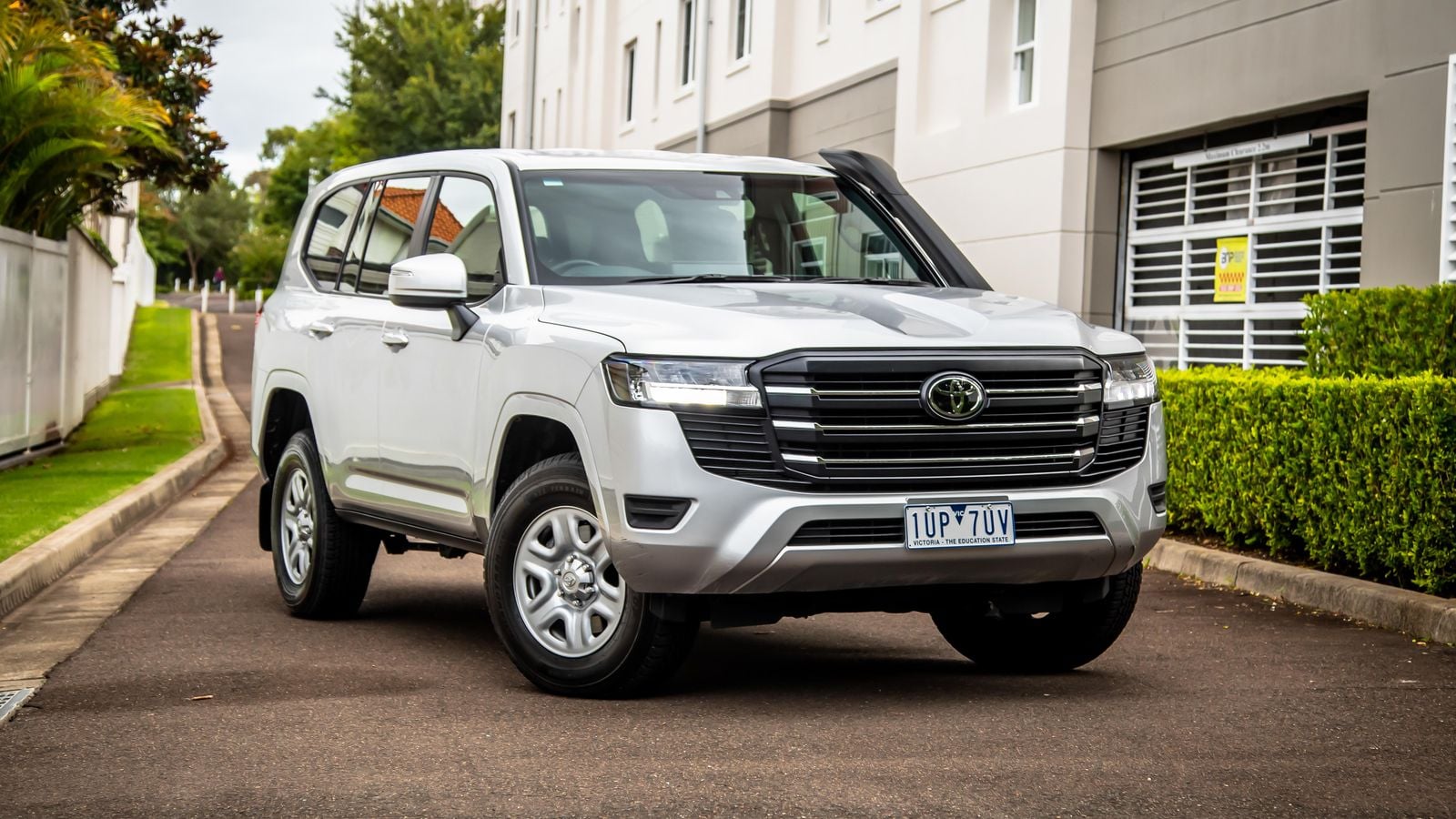Toyota LandCruiser - Image 3