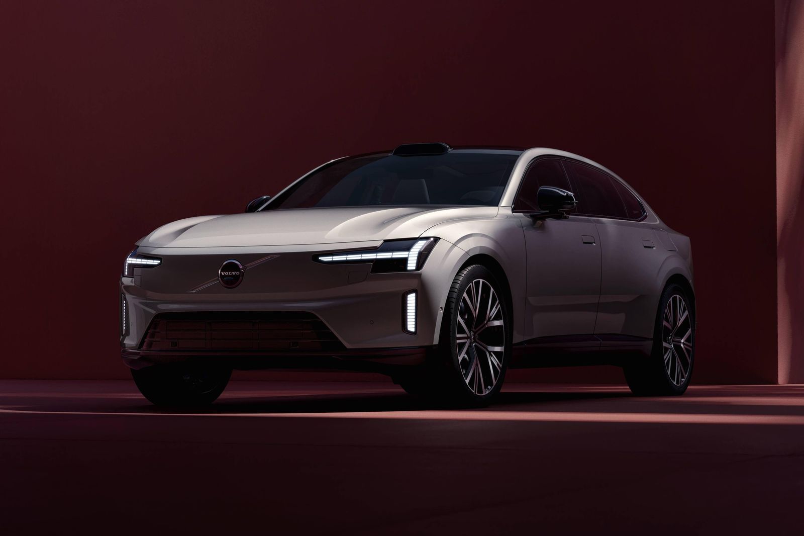 Volvo ES90 - Image 4