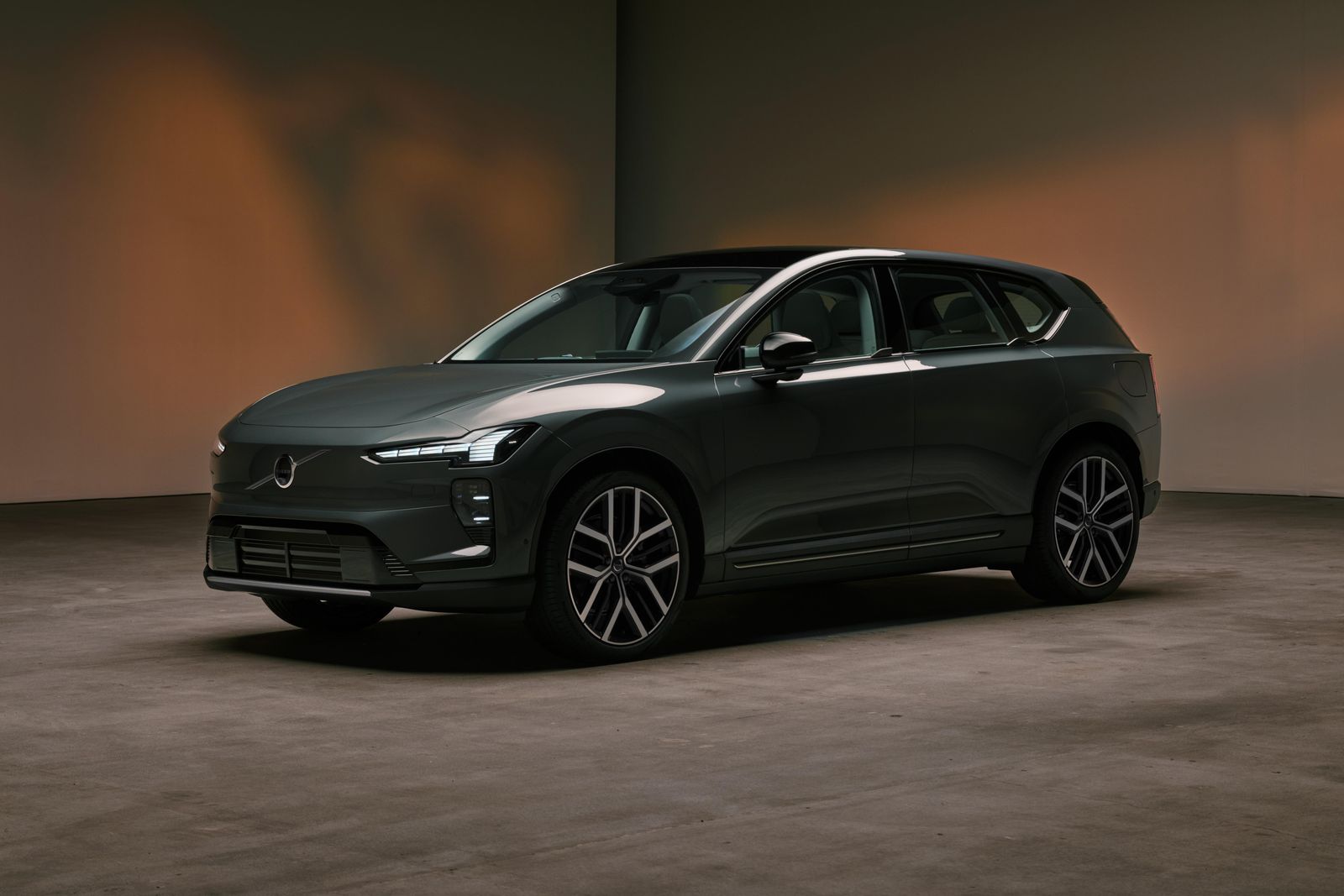 Volvo EX60