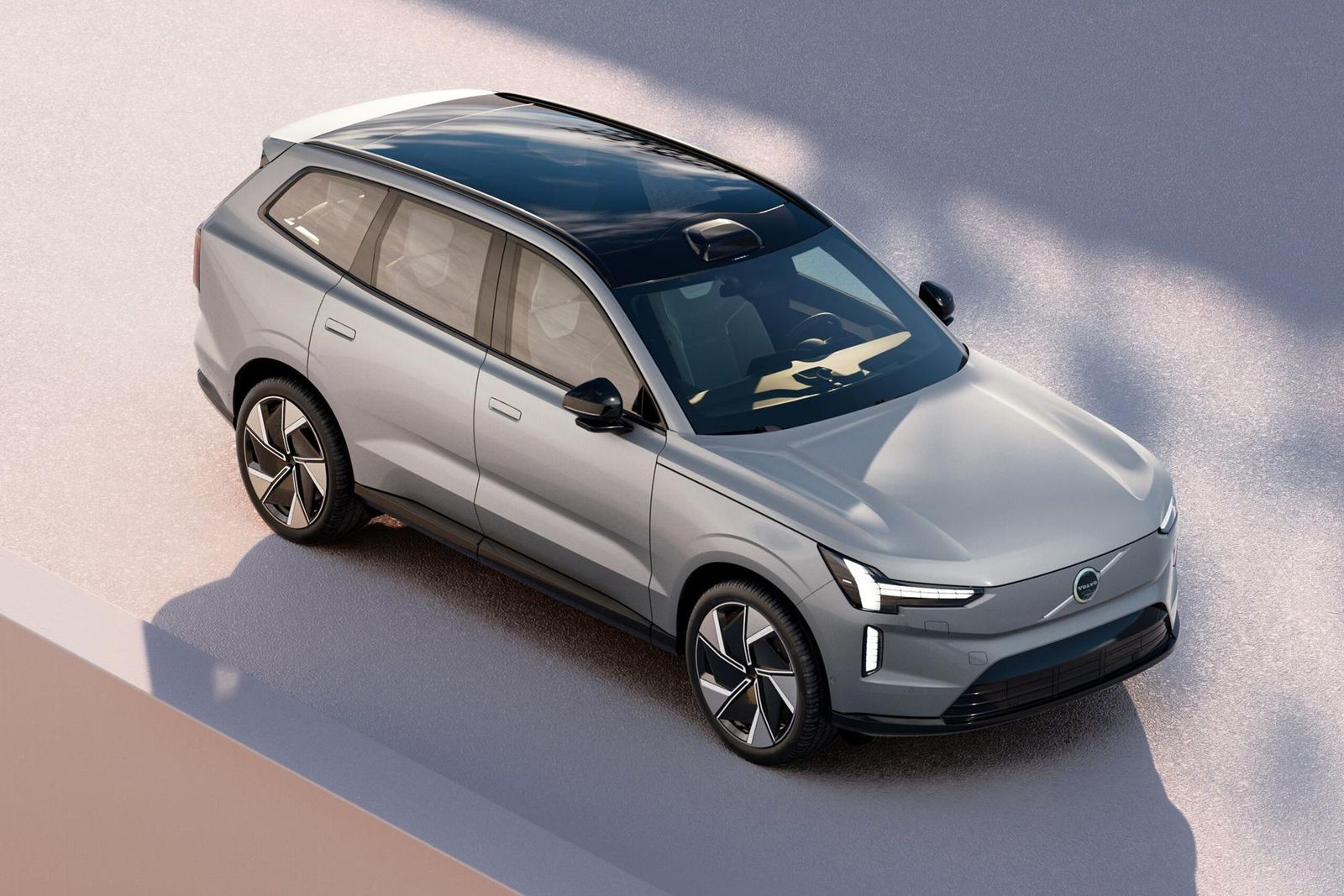 Volvo EX90 - Image 3
