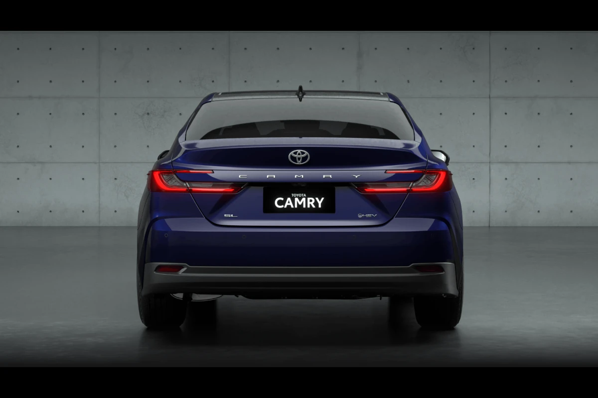 Toyota Camry Hybrid Exterior